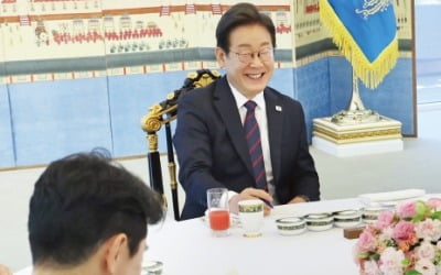 李, 여야 지도부와 회동…김민석·추경 두고 '평행선'