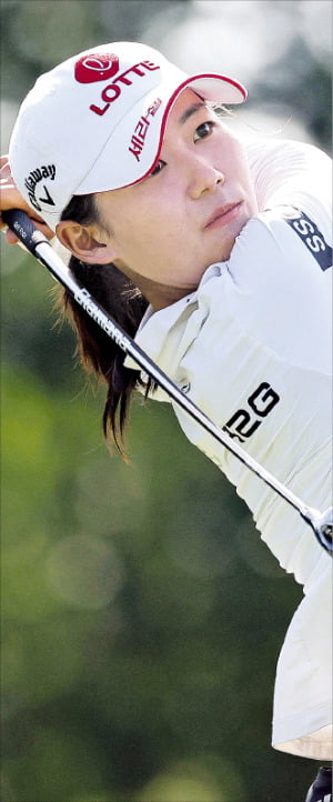 황유민이 KPMG여자PGA챔피언십 최종 라운드 3번홀에서 그린을 공략하고 있다.  AFP연합뉴스