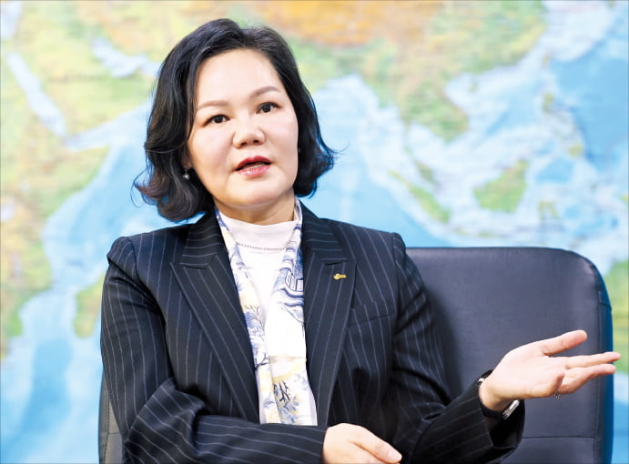 윤영미 하이랜드푸드그룹 회장은 “식탁물가를 잡으려면 일본처럼 안정적인 글로벌 식품 공급망을 확보해야 한다”고 강조했다.  이솔 기자