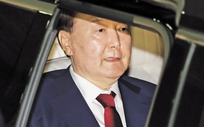 尹, 15시간 머물며 5시간만 조사…2차 소환 불발되나