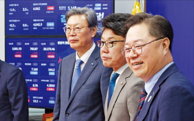 與, 경제계 만나 '상법개정 강행' 예고…"문제 생기면 얼마든지 수정"