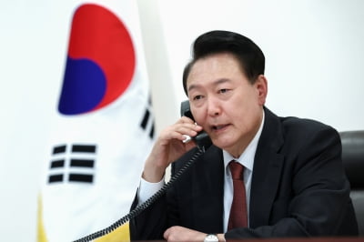"나 당선 땐 바이든이 바로 전화" 尹, 전한길과 통화서 한 말