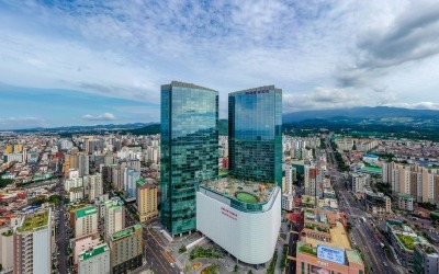 "롯데관광개발, 제주도 외국인 입도객 증가로 실적 개선…목표가↑"