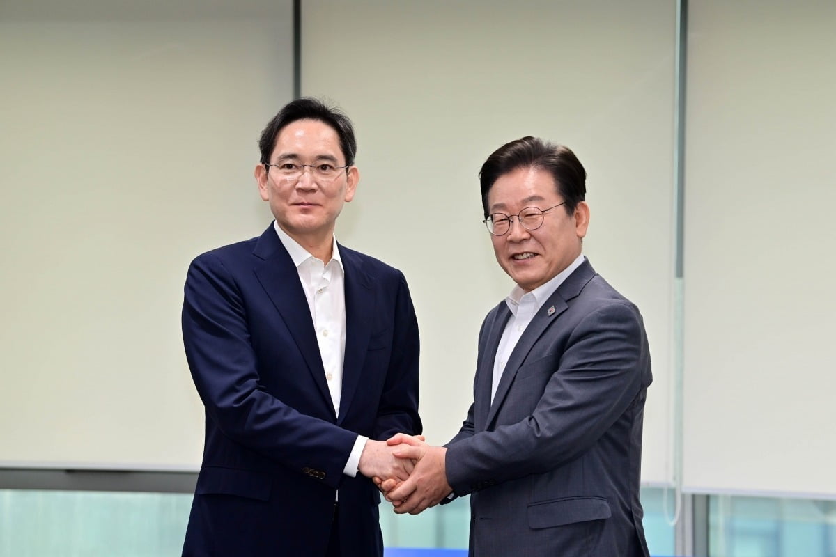 이재용 "당선 후 대통령님 자서전 읽어봤다" 李 반색