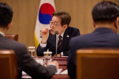 '국민주권정부' 내세운 李대통령 "SNS 쪽지로 장·차관 인사 추천해달라"