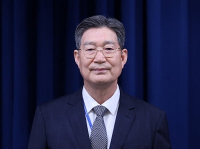 '차명재산 의혹' 오광수 민정수석 사의 표명