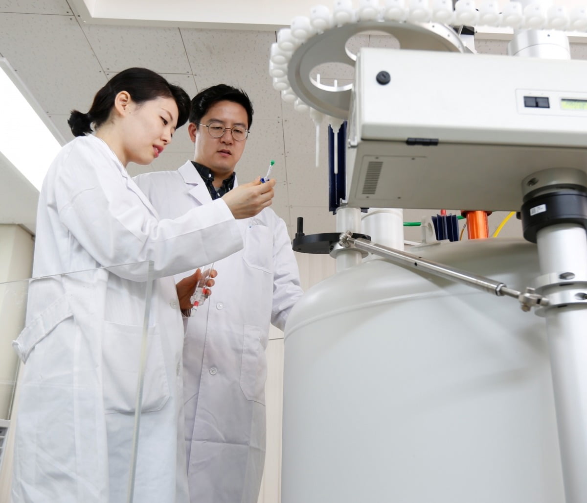 금호석유화학그룹, R&D 확대로 불황 정면돌파