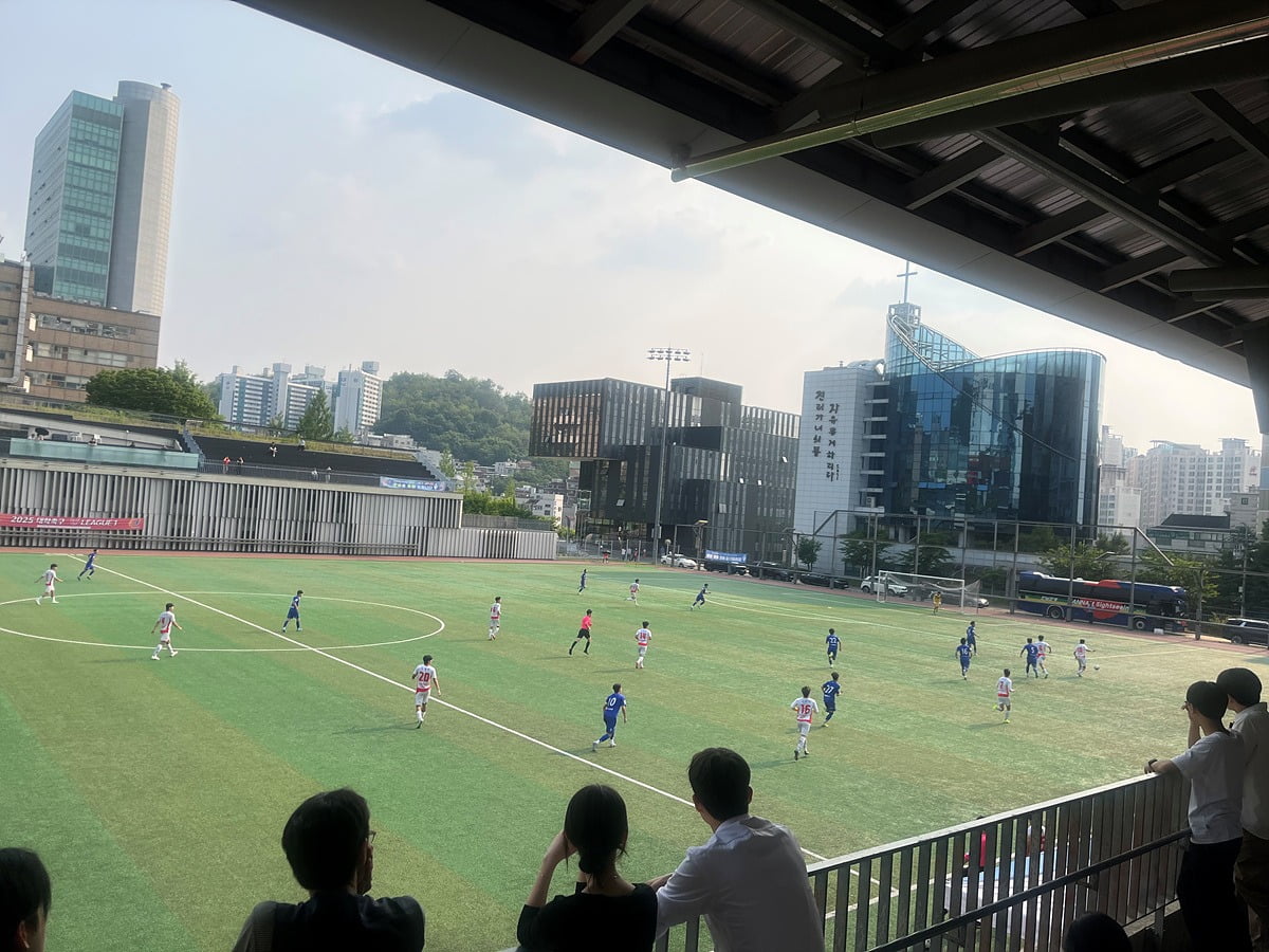 U-리그 축구 경기 현장(사진=전서영 대학생기자)