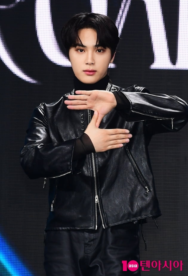 Former THE BOYZ Member Ju Haknyeon Admits to Solicitation Scandal with Japanese AV Actress
