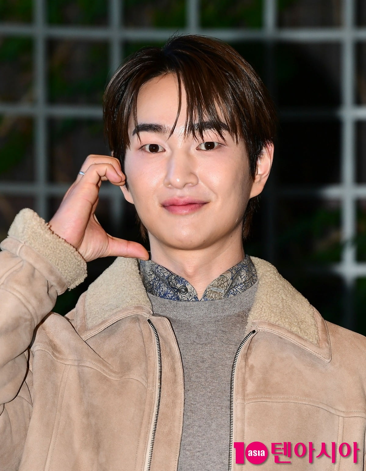 SHINee's Onew Announces Solo Concerts in Seoul and Tokyo