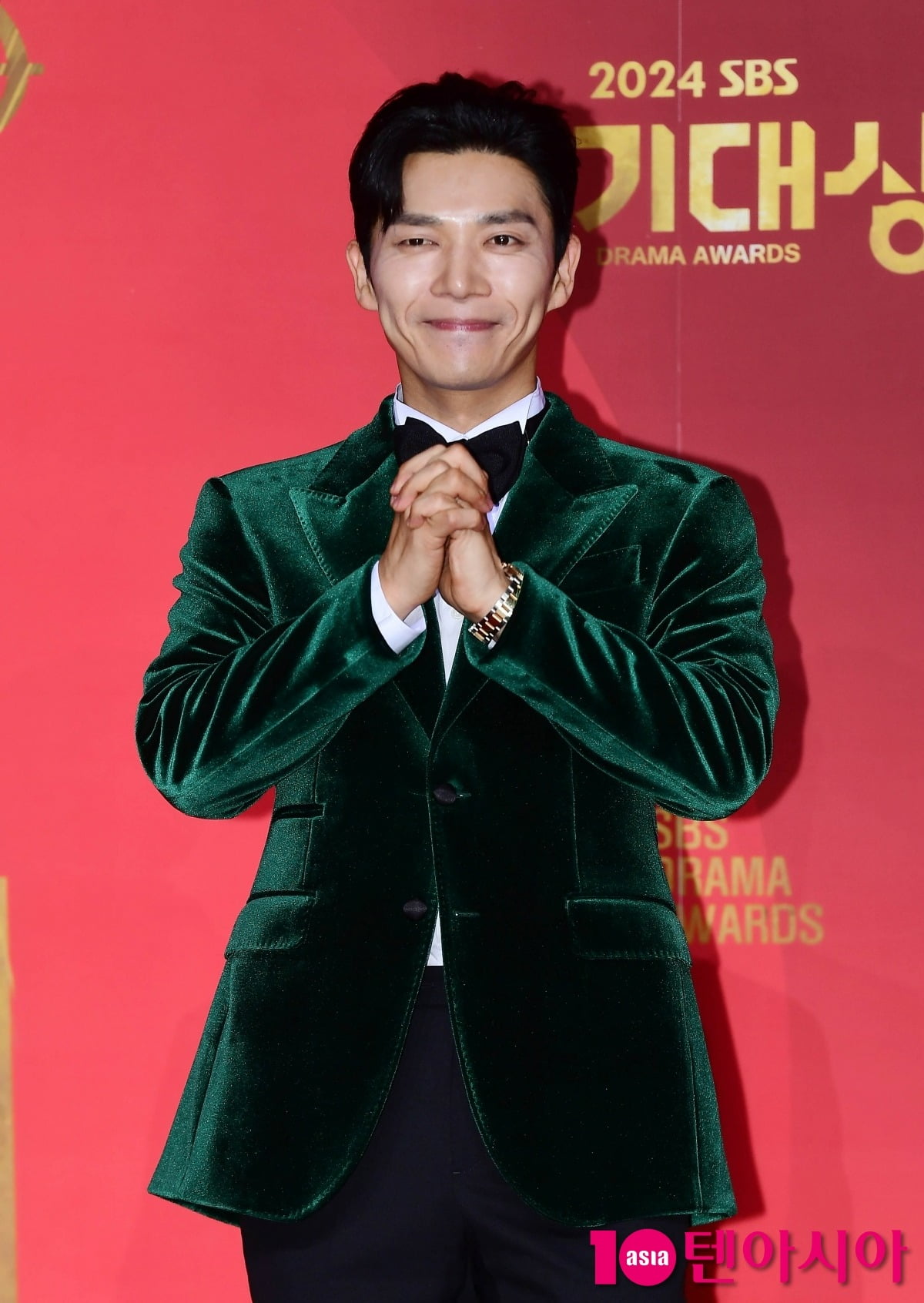 俳優チ・スンヒョン、『グッドパートナー』で「国民不倫男」に!その舞台裏を語る
