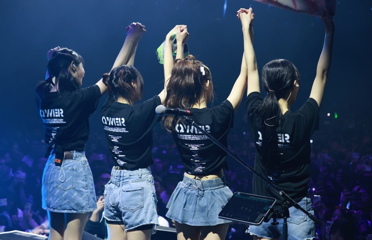 QWER、新アルバムで成長の物語を歌う