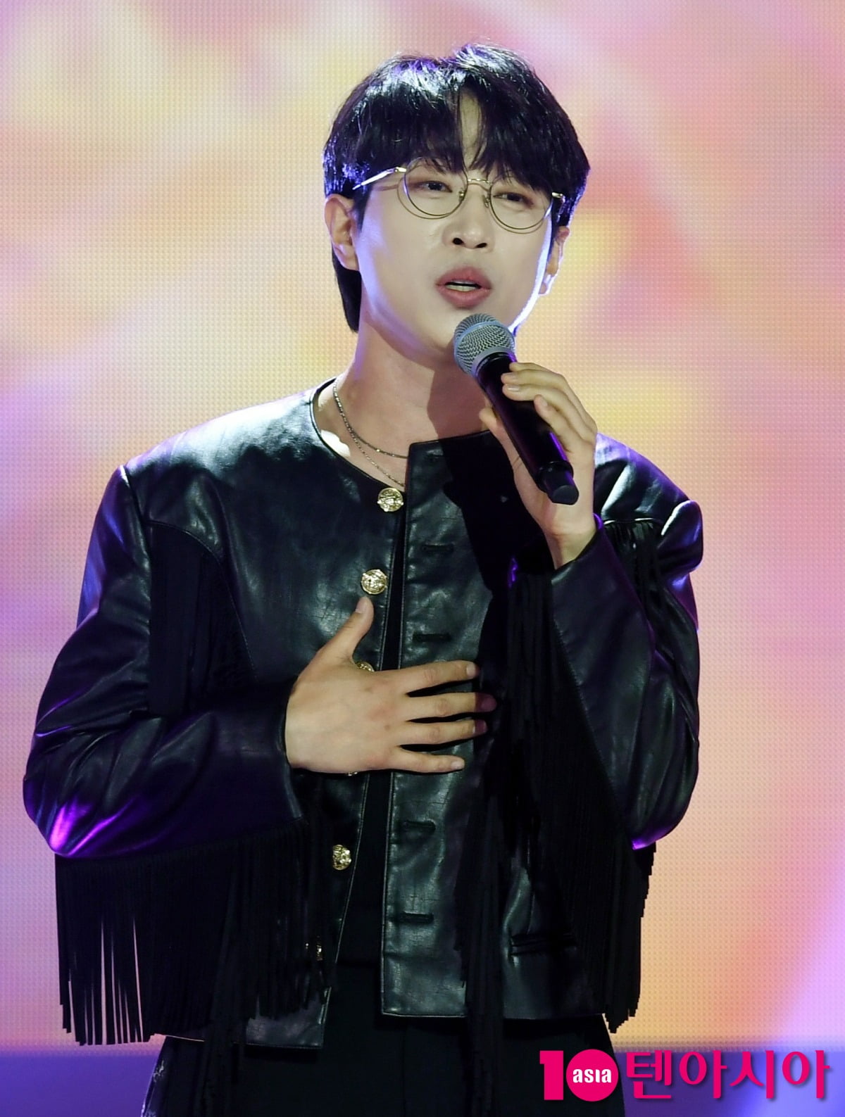 An Seong-hoon Prepares to Shine as a National Worker on 'Birth of a Worker Season 2'
