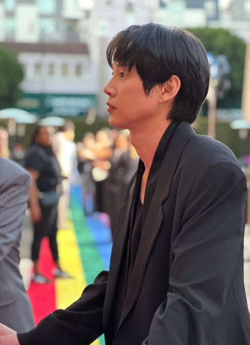 Park Sung-hoon Actively Promotes 'Squid Game 3'  