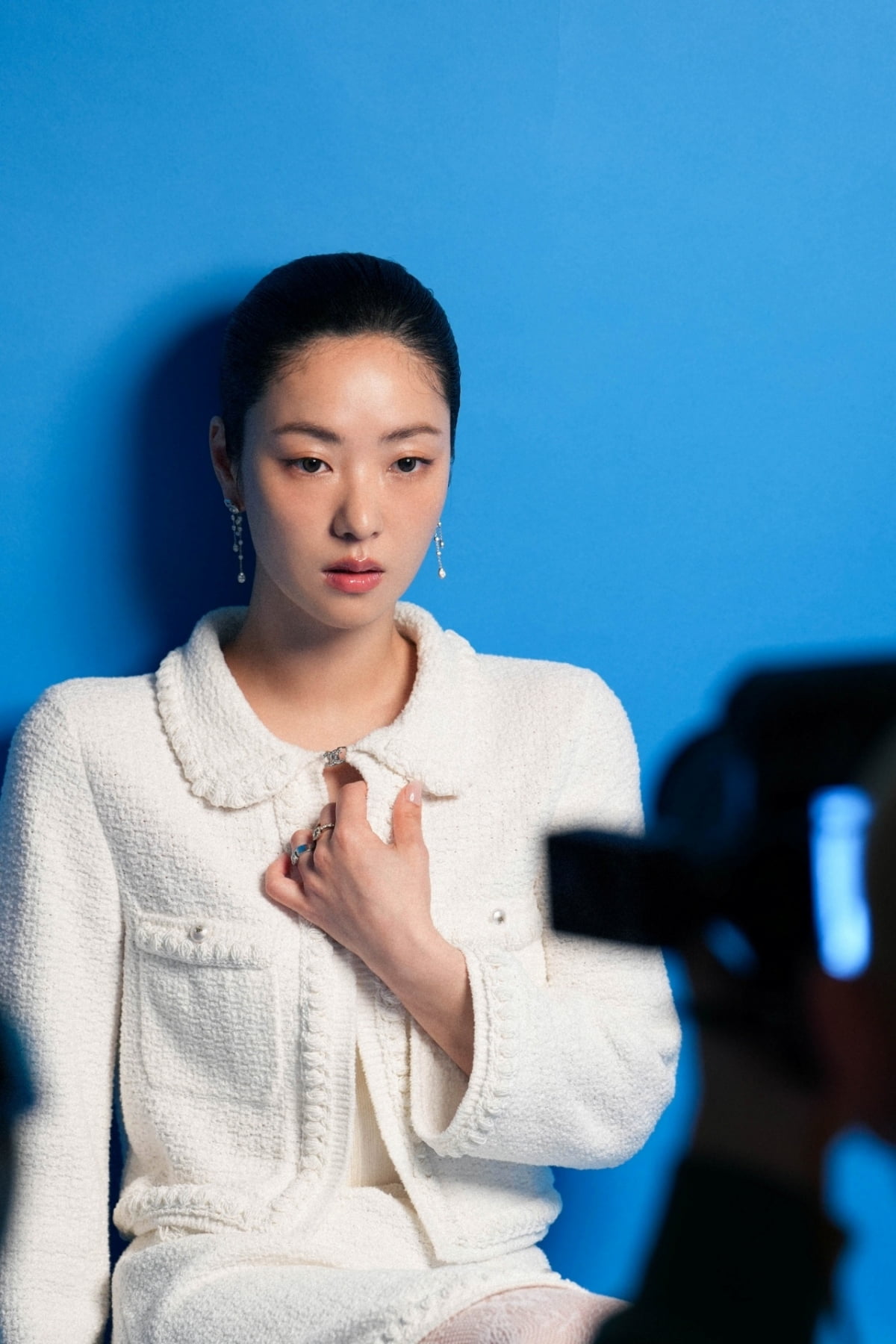 Jeon Yeo-bin Dazzles in Vogue Korea's June Issue: Behind-the-Scenes Look