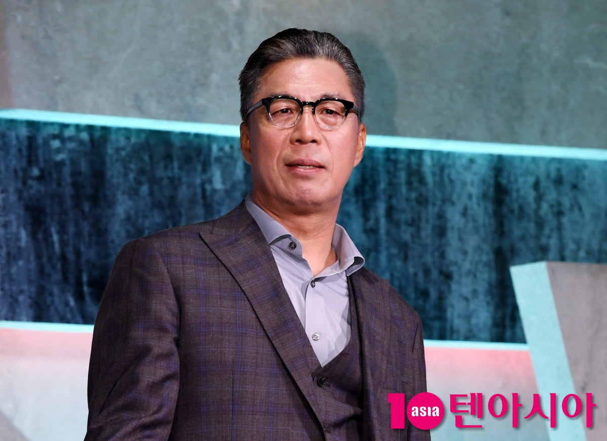 俳優アン・ギルガン、Netflixシリーズ『クァンジャン』制作発表会に登場