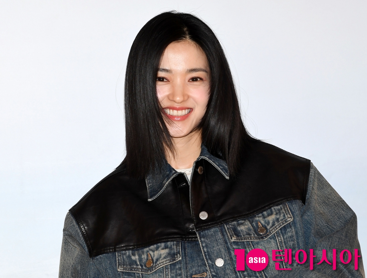 キム・テリ、キュートな笑顔...清純美貌