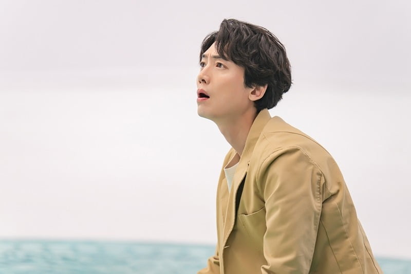 Mystical Savior Returns: Jung Kyung-ho Faces Tang Jun-sang Again in 'The Labor Lawyer'