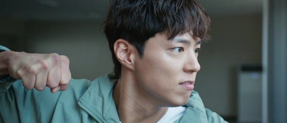 Tensions Rise in 'Good Boy' as Park Bo-gum Challenges Oh Jung-se's Dark World