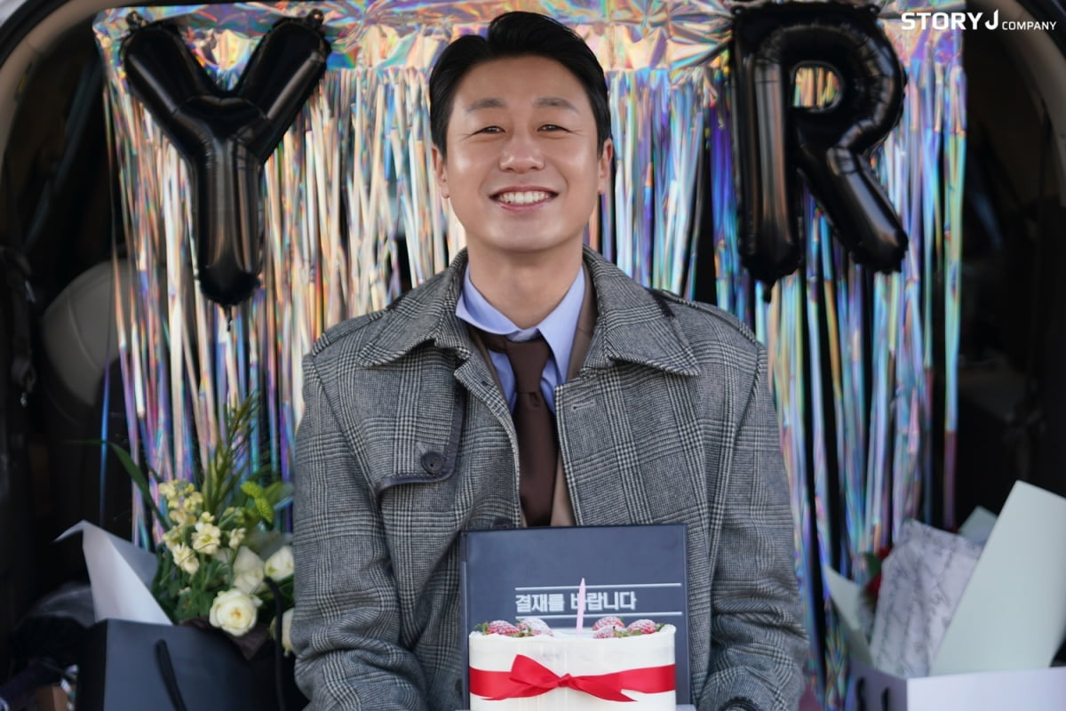 Bae Yoo-ram Shines in 'Your Taste' with His Comedic Performance