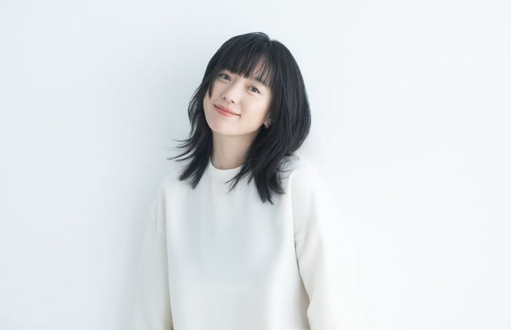 ハン・ヒョジュ、デビュー20周年を迎えて感謝のメッセージをファンに伝える