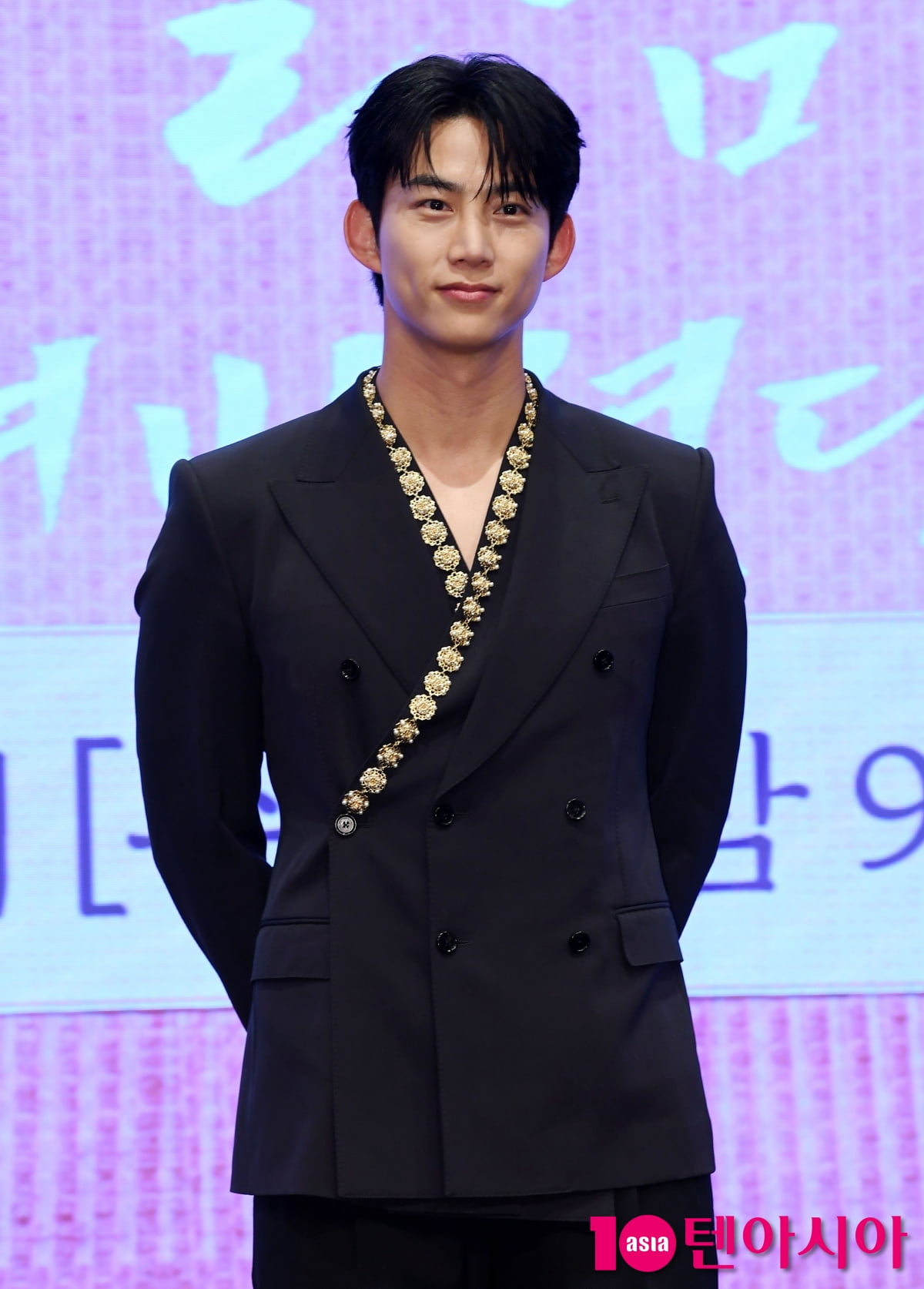 オク・テギョン、KBS新ドラマ『ナムジュの初夜を奪ってしまった』制作発表会に登場