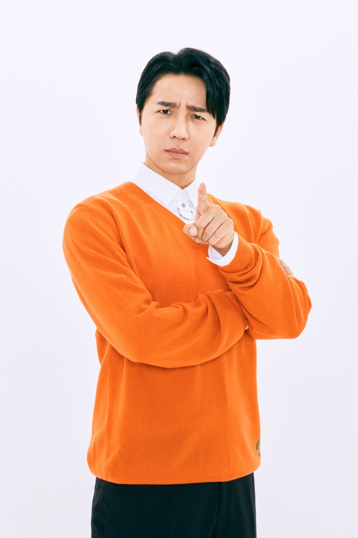 Star Instructor Jo Jung-sik Denies Allegations of Buying Exam Questions from Teacher