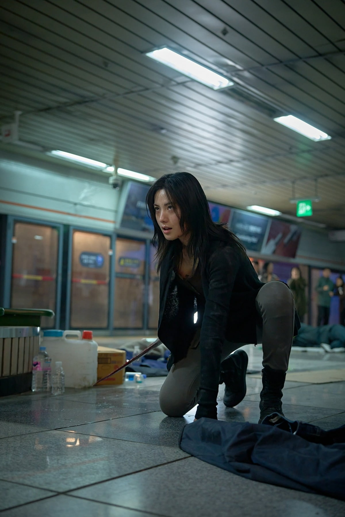 Character Still of BLACKPINK’s Jisoo Revealed Ahead of July Release of the Film 'Omniscient Reader'