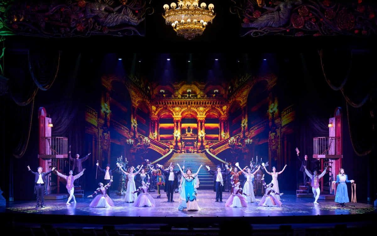 10th Anniversary of 'Phantom' Musical Delivers a Thrilling Experience