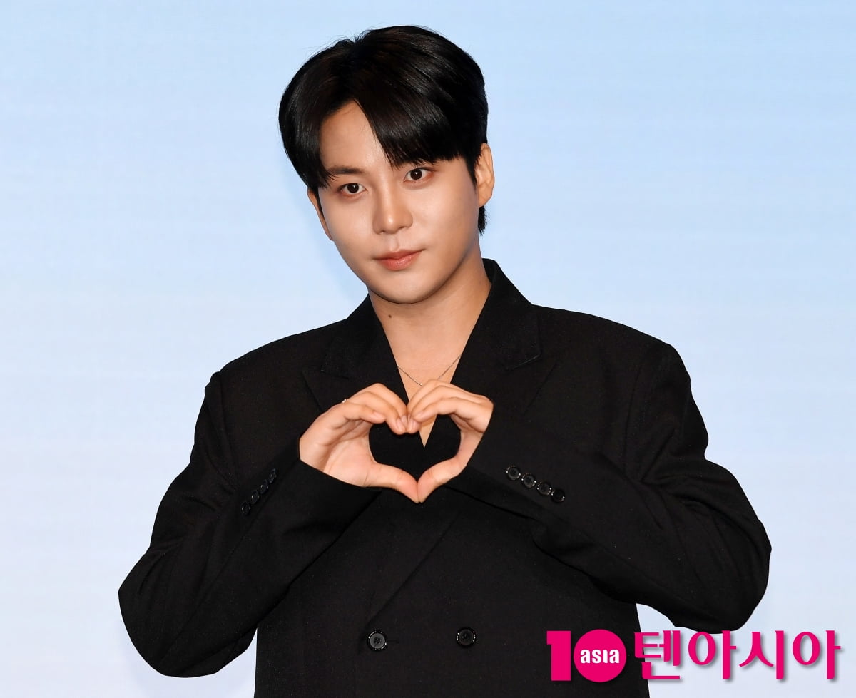 ATEEZ's Jongho Attends Press Conference for Mini Album 'GOLDEN HOUR: Part.3'