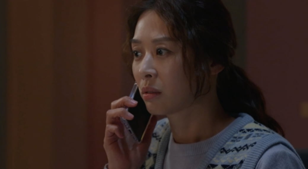 Actress Jang Shin-young Expresses Outrage Over Daughter's Assault in 'Woman Who Swallowed the Sun'