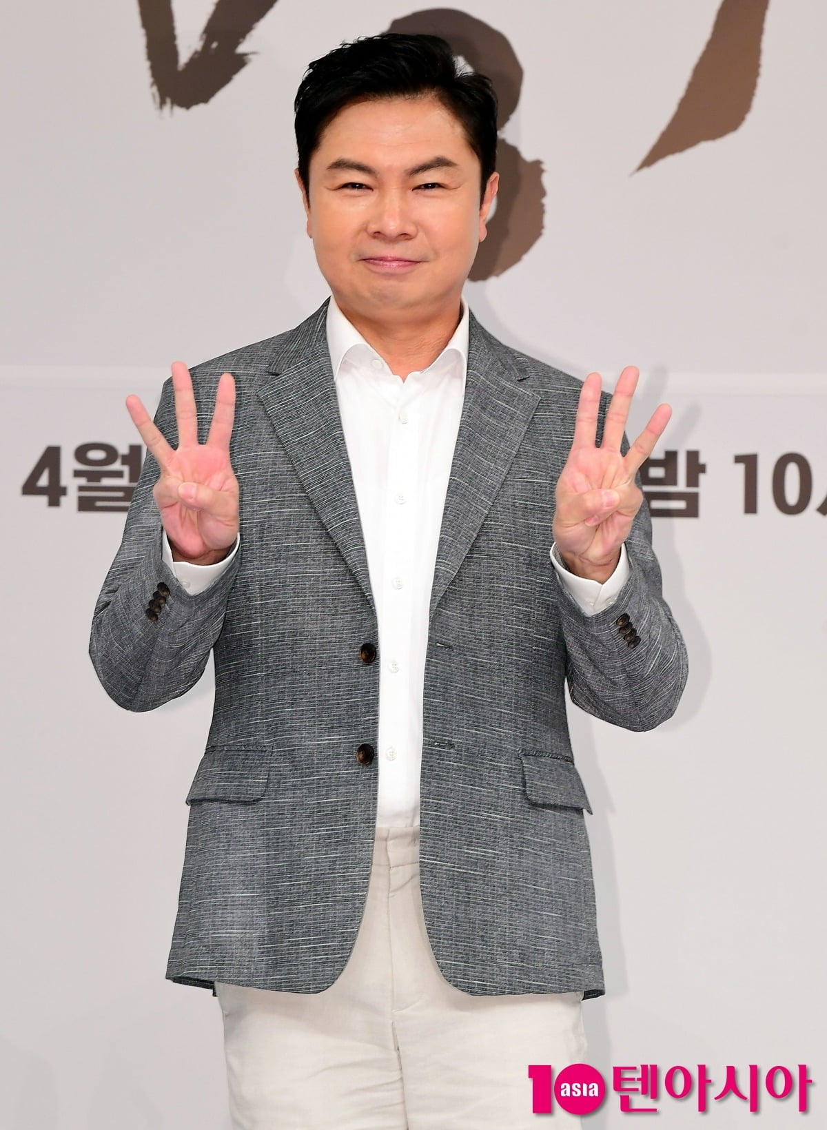 54歳のイム・ウォンヒ、『ミウセ』PDの友人と紹介デート!