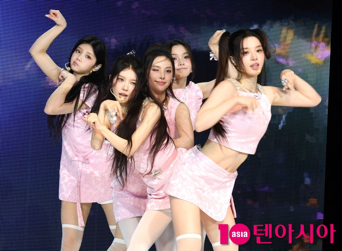 K-Pop Group ILLIT Makes a Comeback with Mini Album 'Bomb'