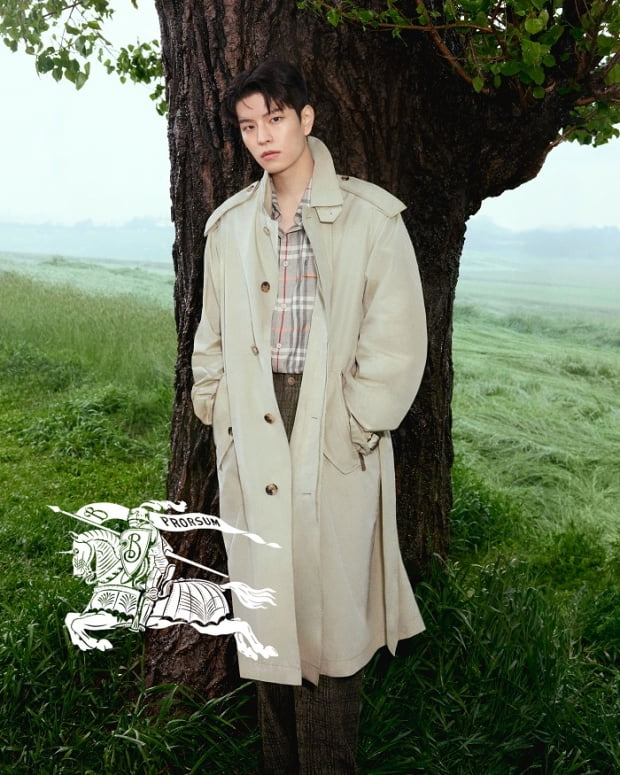Stray Kids' Seungmin Named Burberry Ambassador, Embodying Iconic Style