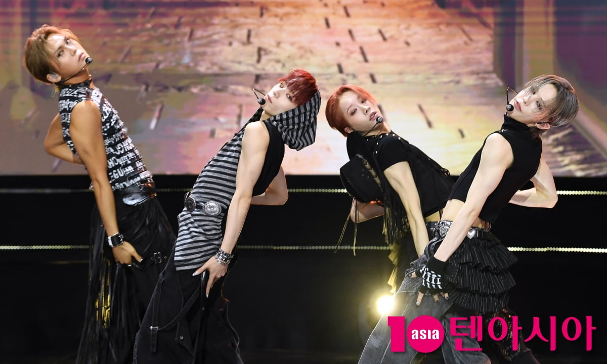 XLOV Dazzles on SBS’s ‘The Show’ Live from Seoul