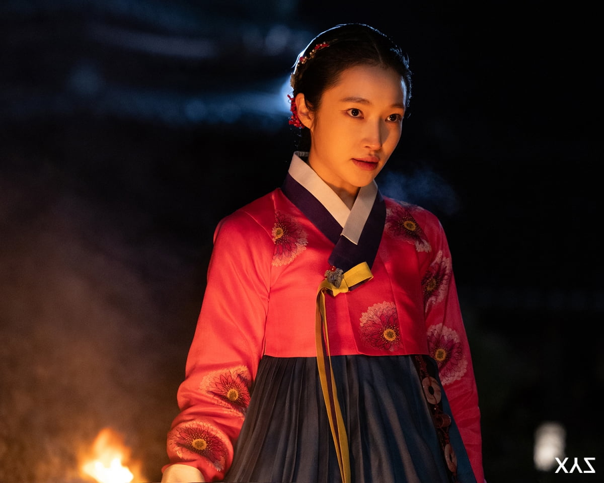 Ji Hye-won Transforms into a Charming Villain in New KBS Drama