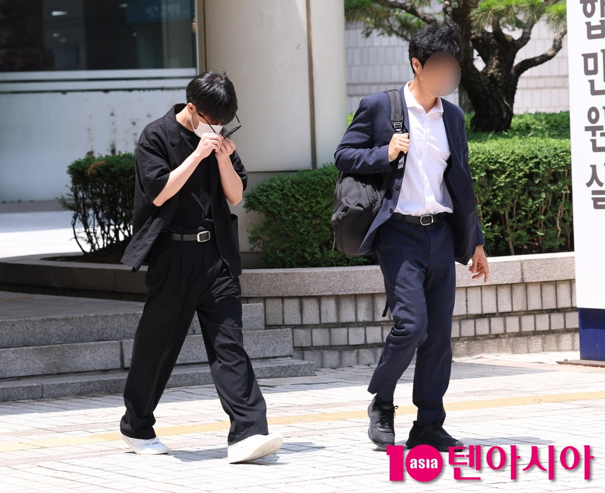 NCT出身のテイル、特別法違反の初公判を終えて帰宅