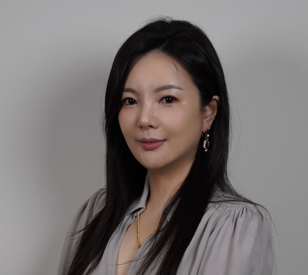One Hundred CEO Apologizes Amid Controversy Involving Artists and Staff