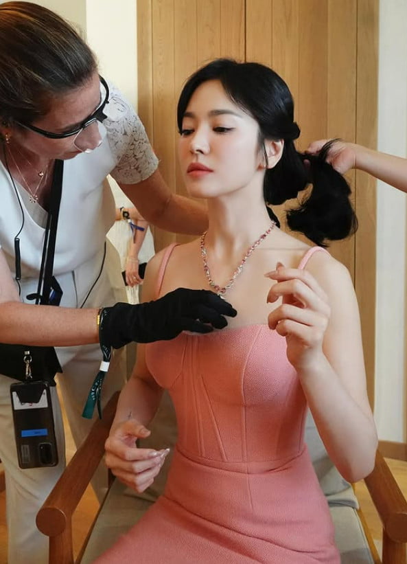 Song Hye-kyo Shines at Luxury Jewelry Event and Confirms New Netflix Series