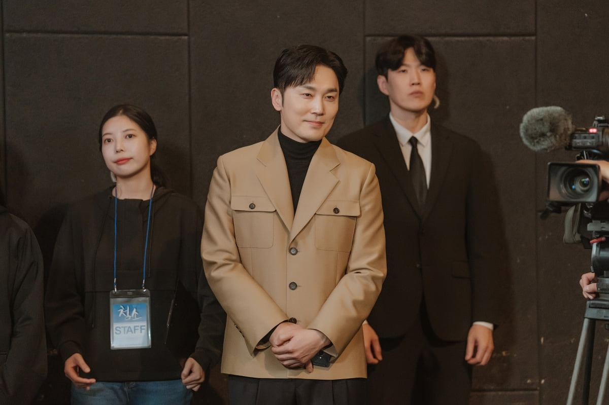 Seo Hyun-woo Shines in SBS Drama 'Our Movie'
