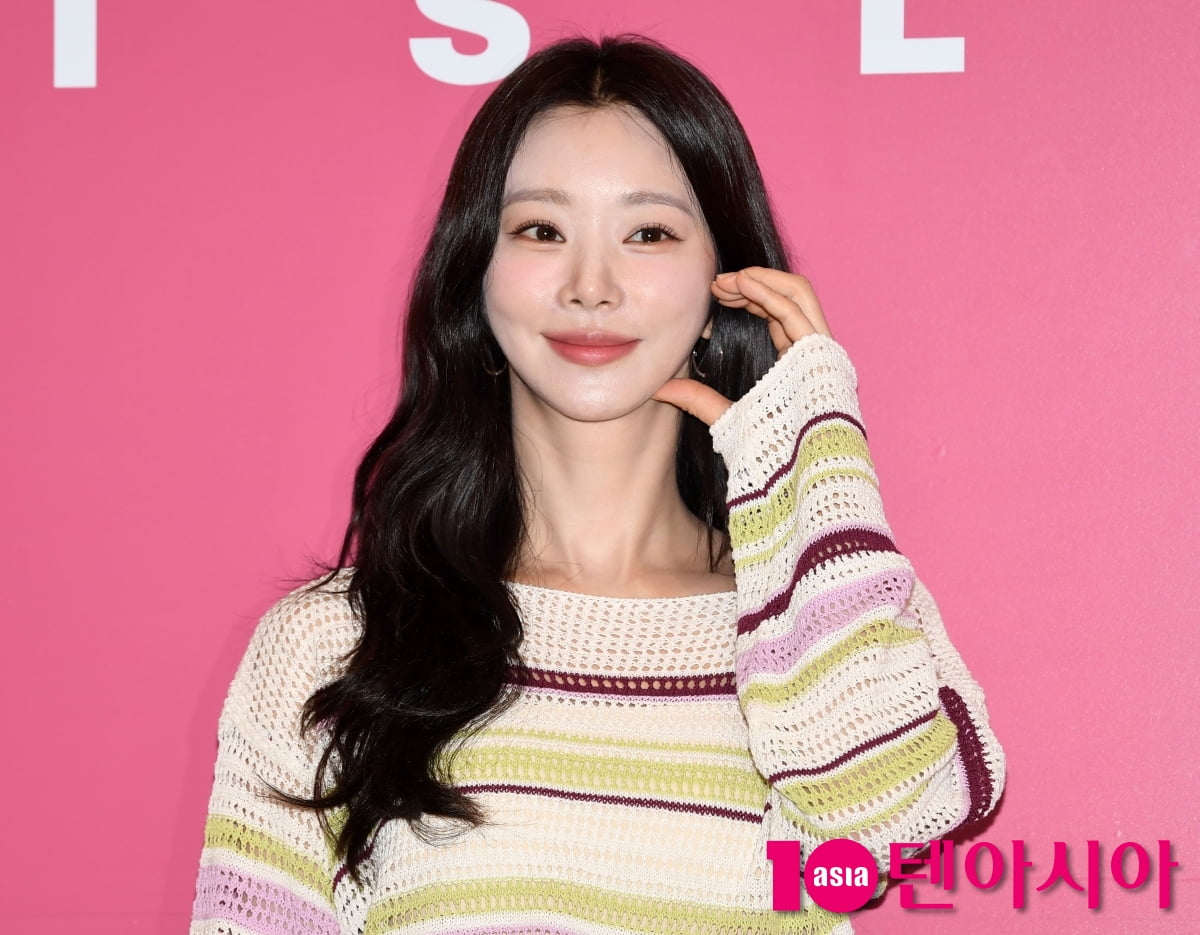 Actress Lee Joo-bin Shines at Sisley Store Event in Seoul