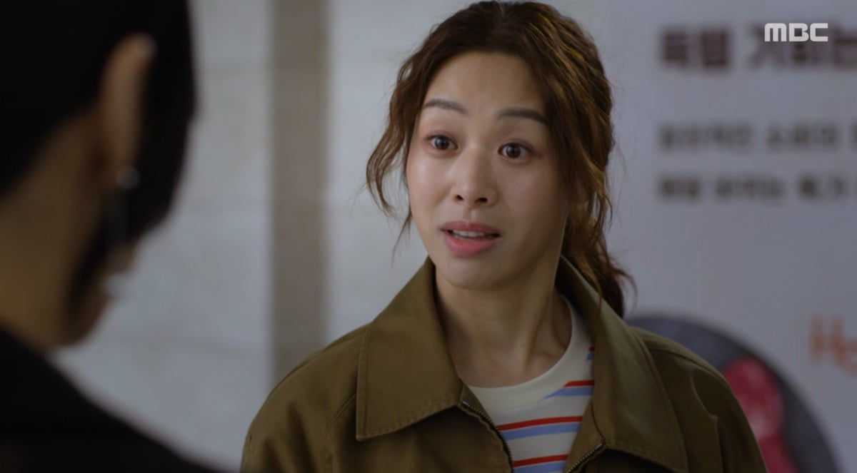 Intense Showdown Unfolds in 'Woman Who Swallowed the Sun': Jang Shin-young's Fight Against Corruption
