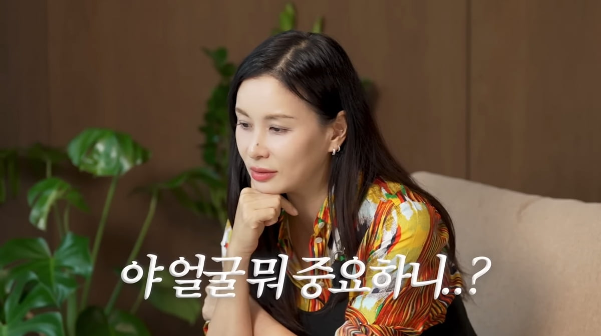 Korean Actress Ko So-young Reveals Why She Married Jang Dong-gun