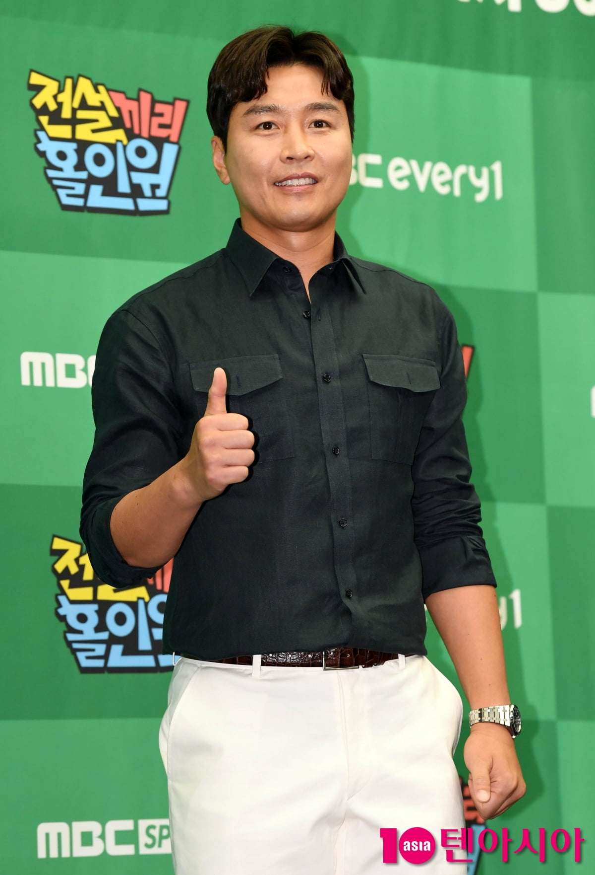 Inside the World of 'Crazy Rich Koreans': Passion, Dedication, and Unyielding Spirit
