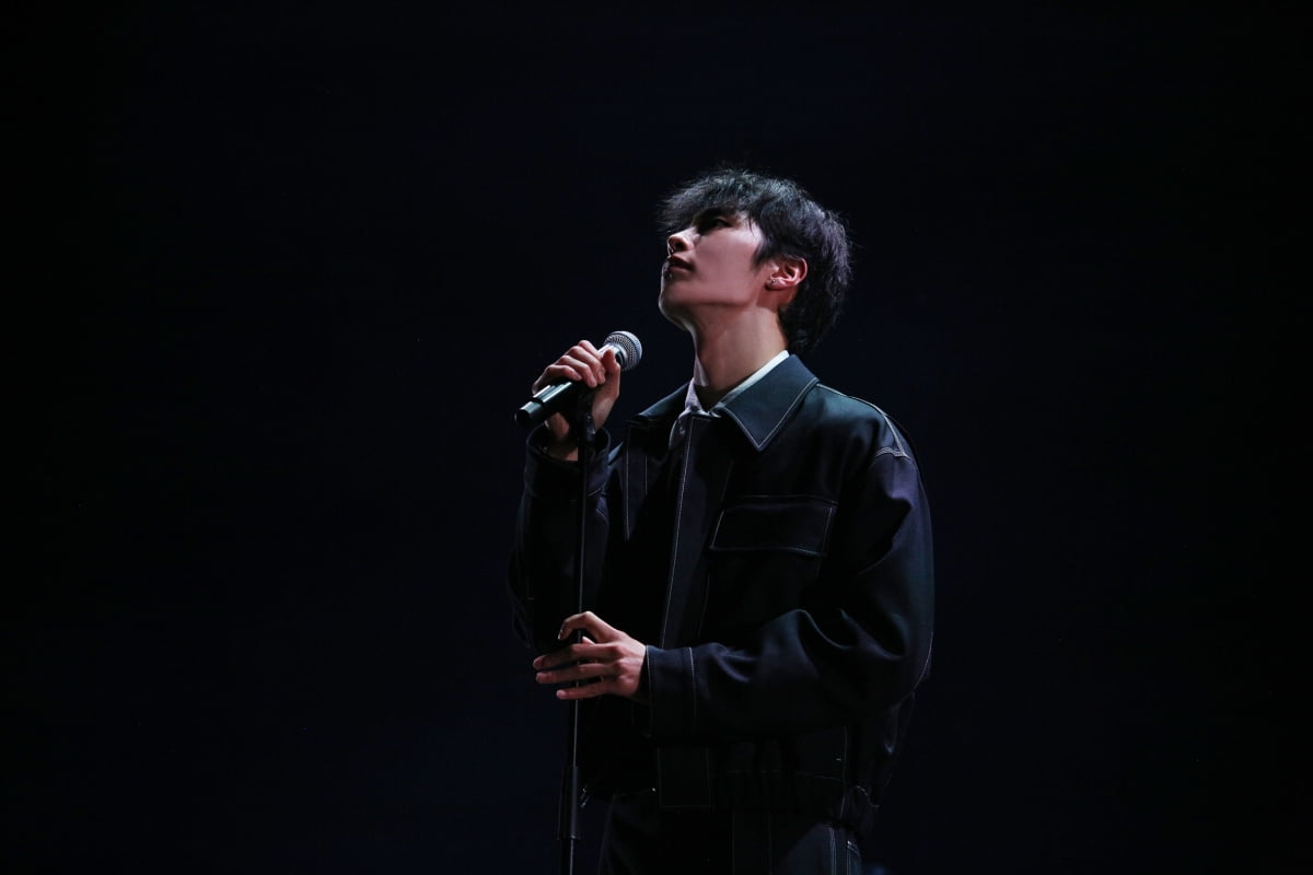 Lee Jae-wook Successfully Concludes Fan Meeting in Japan, Kicking Off Asia Tour