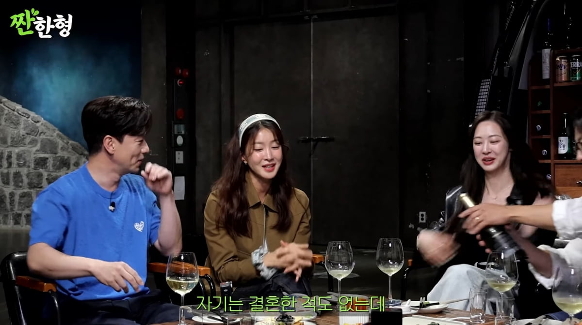 Actress Lee Si-young Clarifies TikTok Partner Misunderstanding Amidst Divorce Rumors