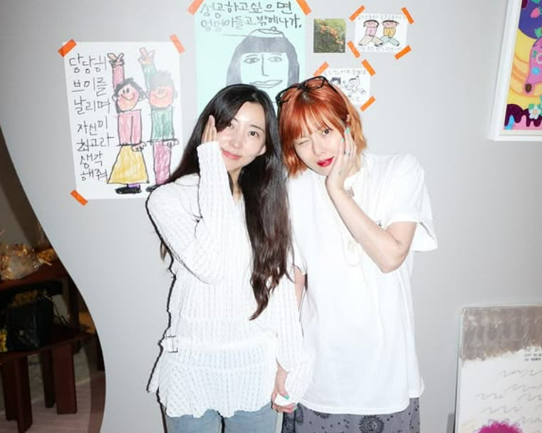 Former 4Minute Members HyunA and Kwon So-hyun Reunite, Sparking Interest