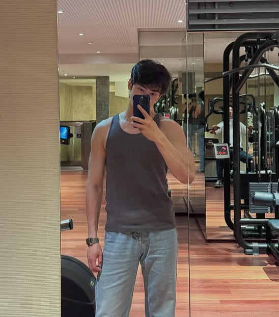 Cha Eun-woo Shares Updates Before Military Enlistment