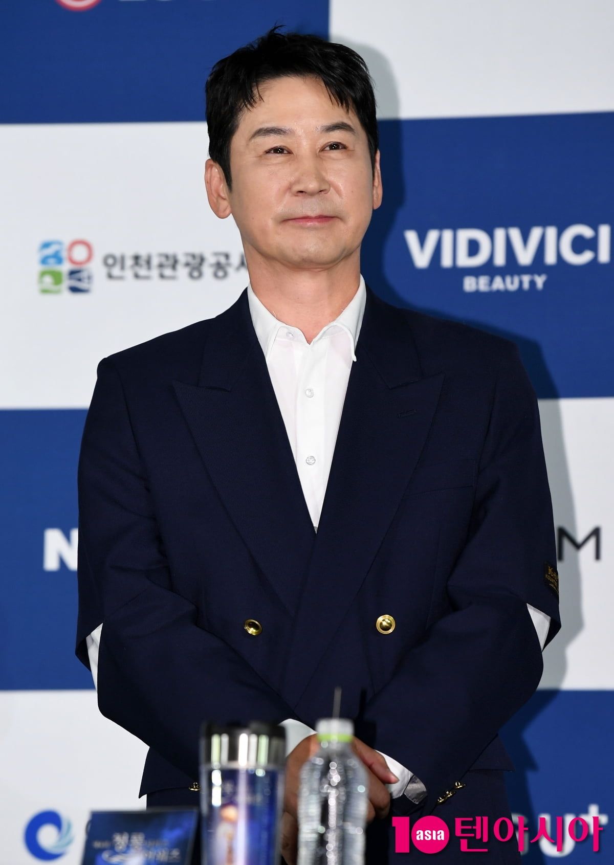 シン・ドンヨプ、第4回青龍シリーズアワードのハンドプリンティングイベントに参加