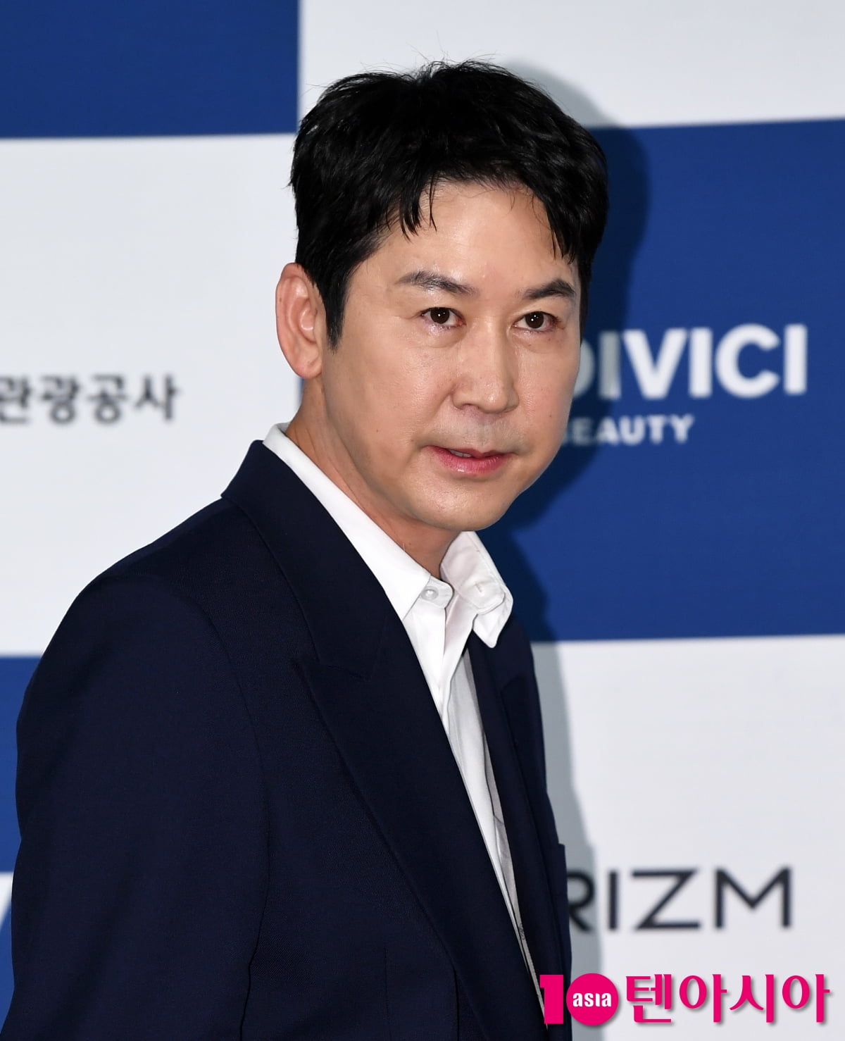 シン・ドンヨプ、第4回青龍シリーズアワードのハンドプリンティングイベントに参加